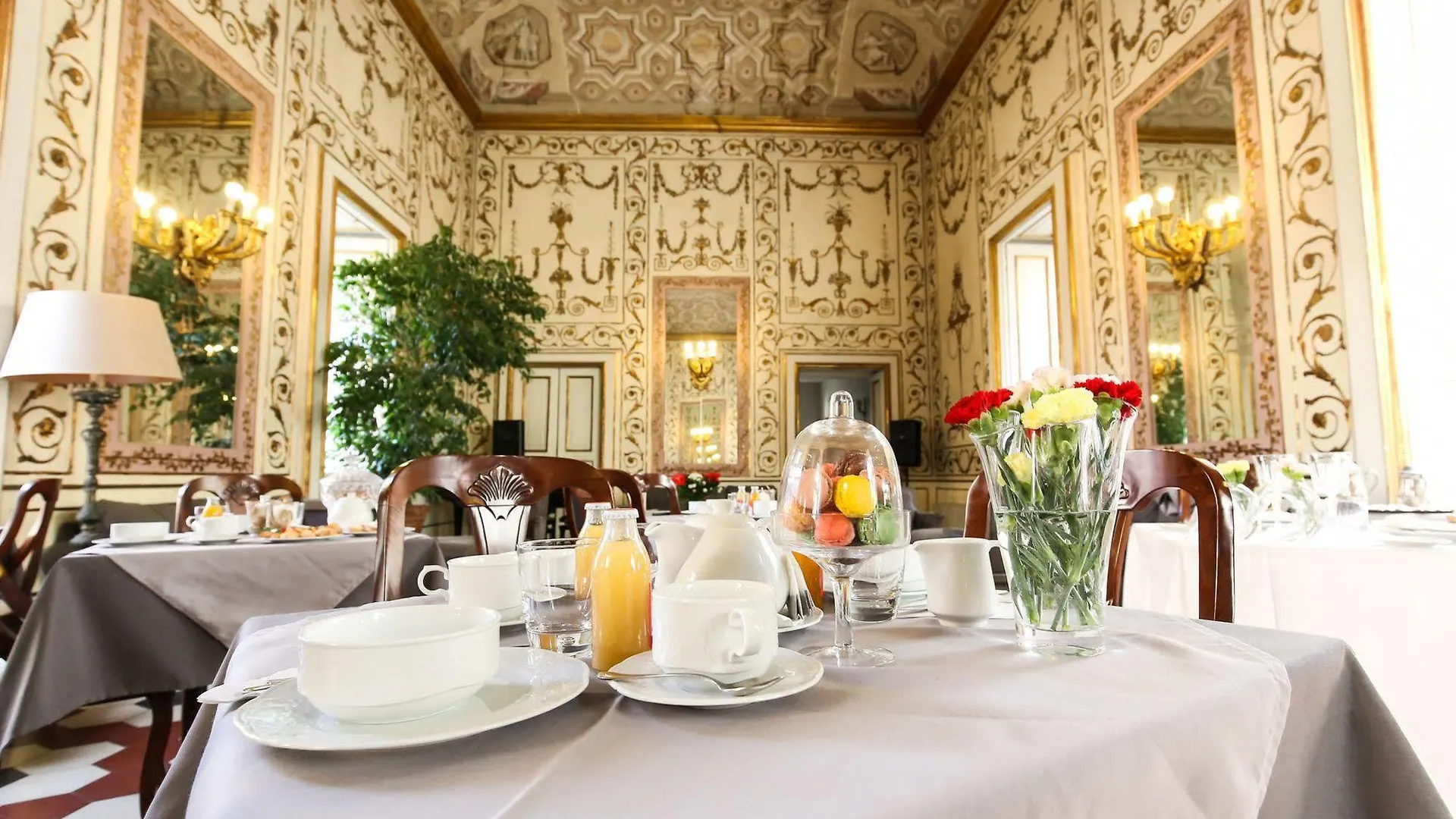 Palazzo Riario Sforza Hotel Naples
