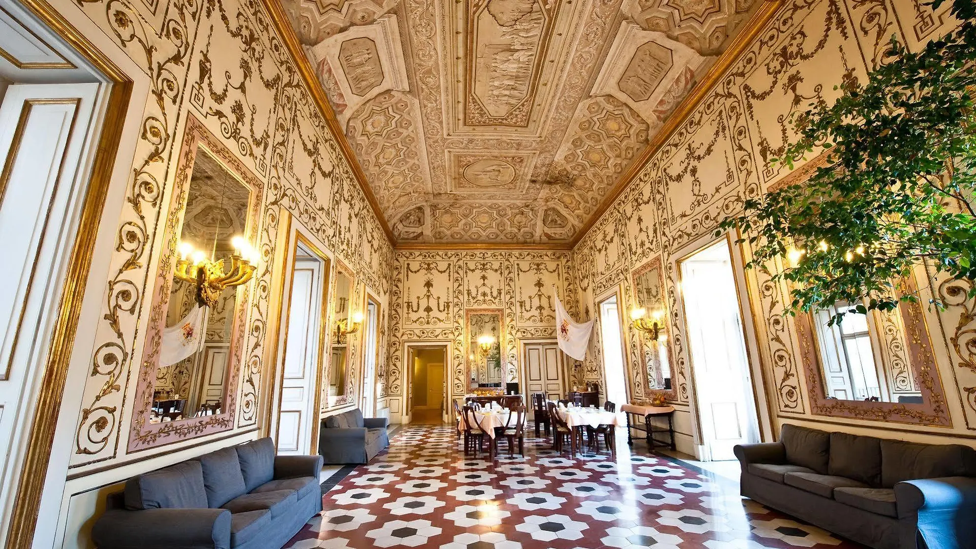 ****  Hotel Palazzo Riario Sforza Napoli Italia